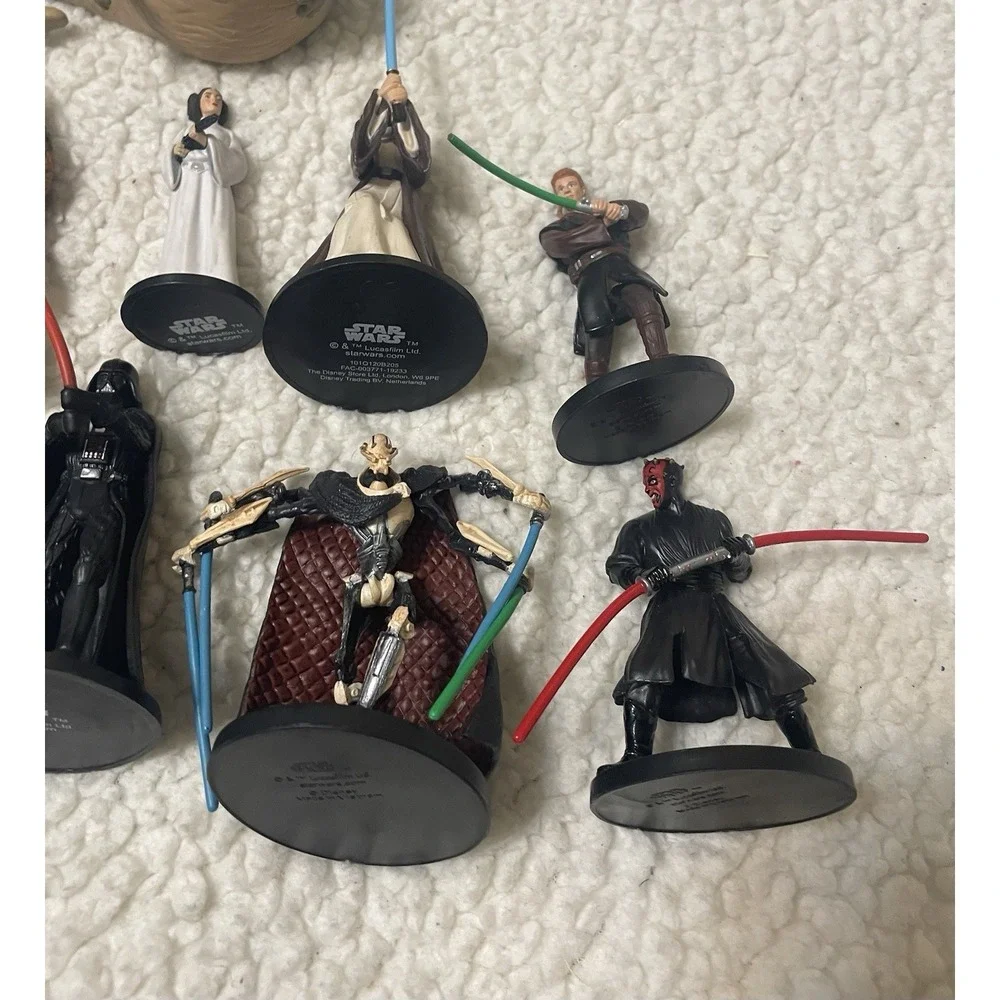 Lot Of 18 Disney Star Wars Figures Statues Cake Topper Base 4